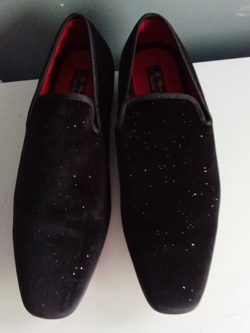 L.A. Milano Men's Black Velvet Slip-On Loafers with Red Interior